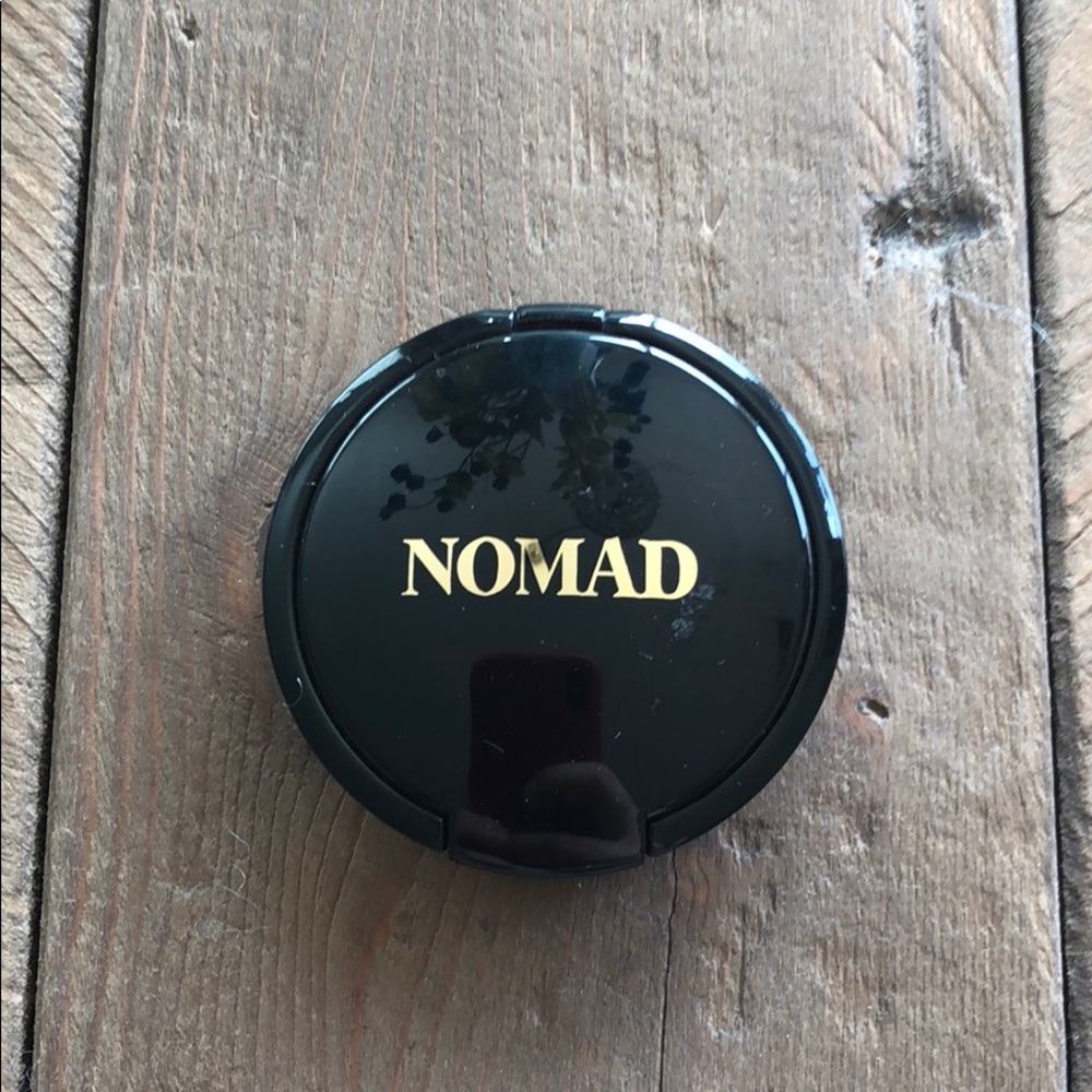 4/$20 Nomad Kiss of sun highlighter Balmoral Beach